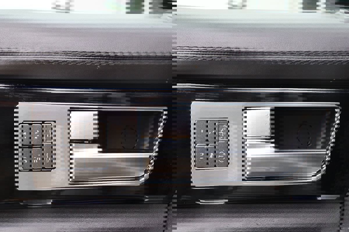 Used 2016 Land Rover LR4 HSE LUX image 44