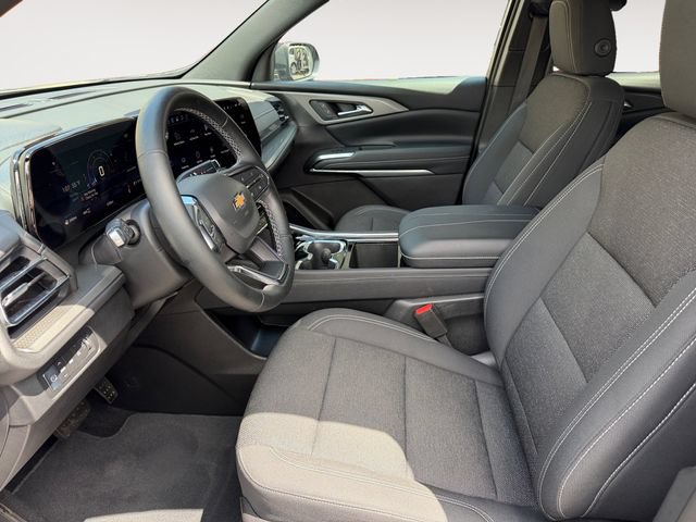 Certified 2026 Chevrolet Traverse LT AWD/4WD image 9
