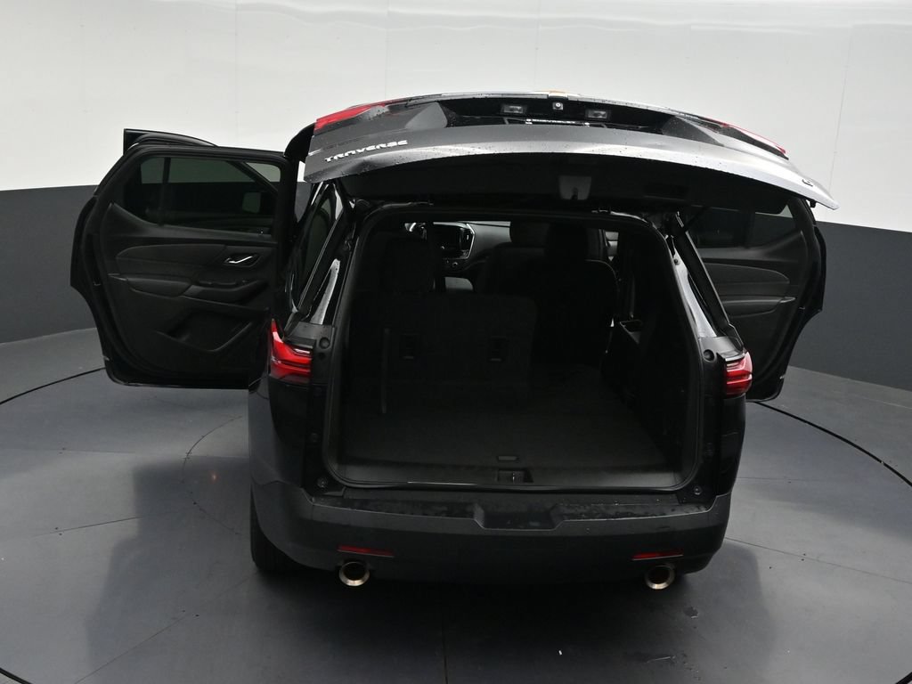 Used 2023 Chevrolet Traverse LT FWD image 36
