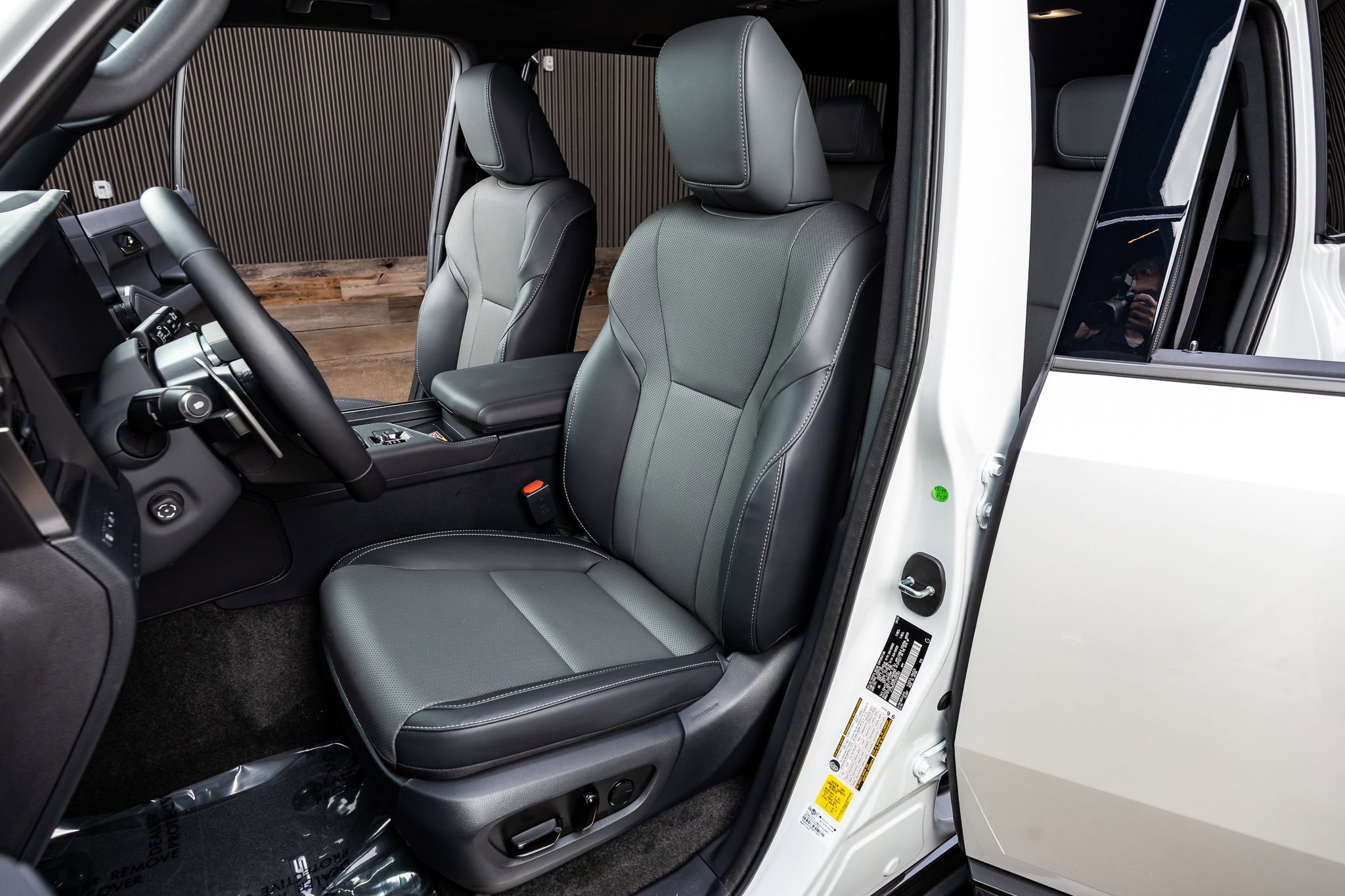 Used 2025 Lexus GX 550 image 30