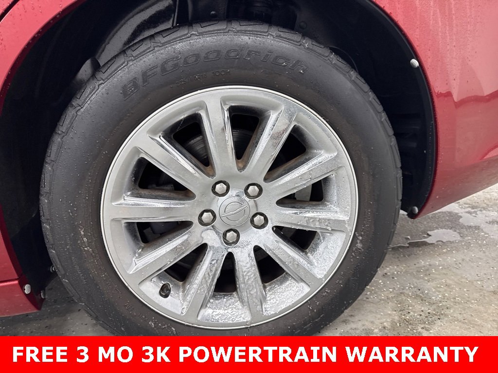 Used 2013 Chrysler 300 Touring w/ Driver Convenience Group image 5