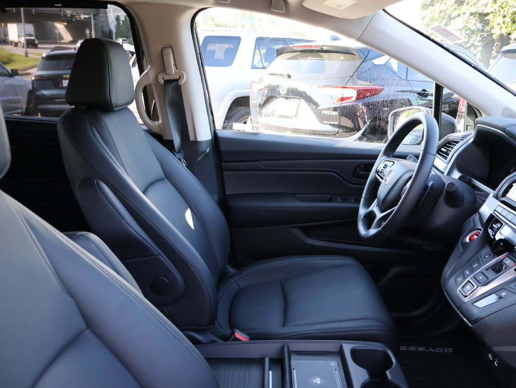 Certified 2025 Honda Odyssey EX-L image 8