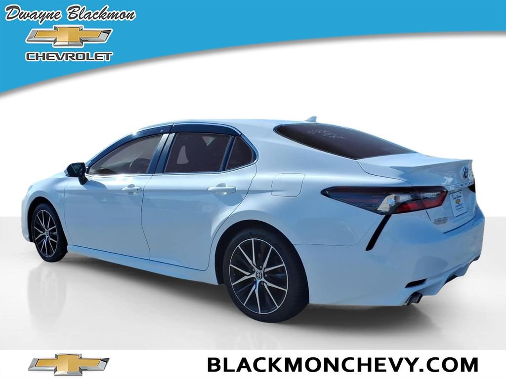 Used 2023 Toyota Camry SE w/ Audio Upgrade Package image 5