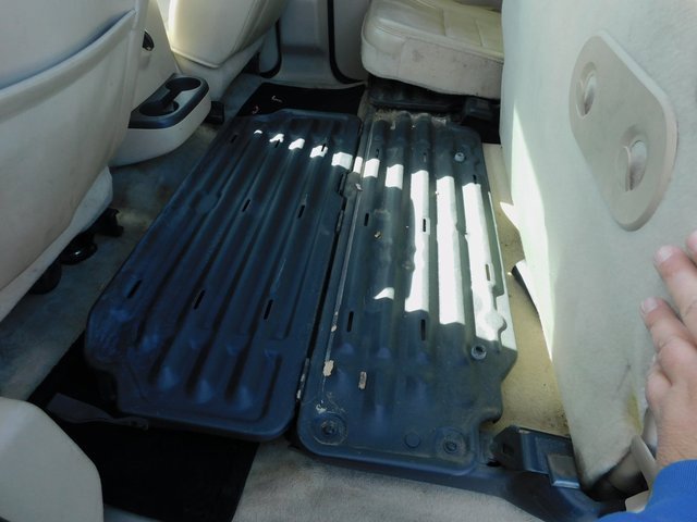 Used 2010 Ford F250 Lariat image 23