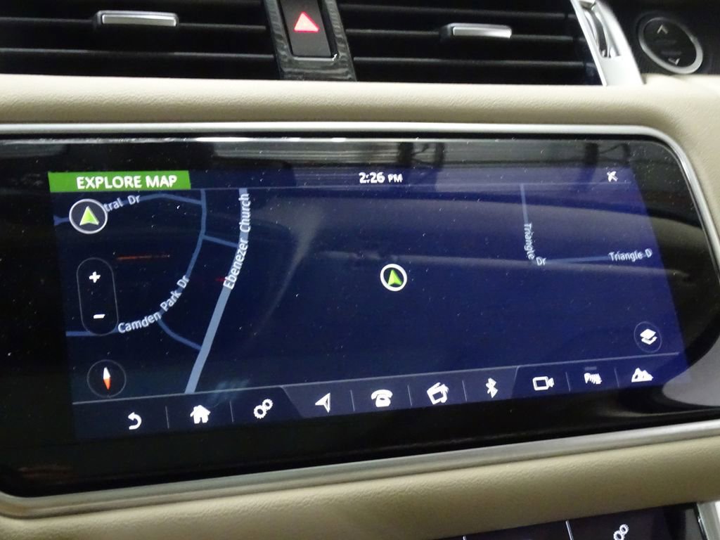 Used 2018 Land Rover Range Rover Sport SE image 8