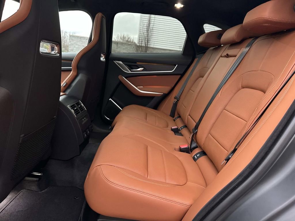 New 2026 Jaguar F-PACE R-Dynamic S image 19