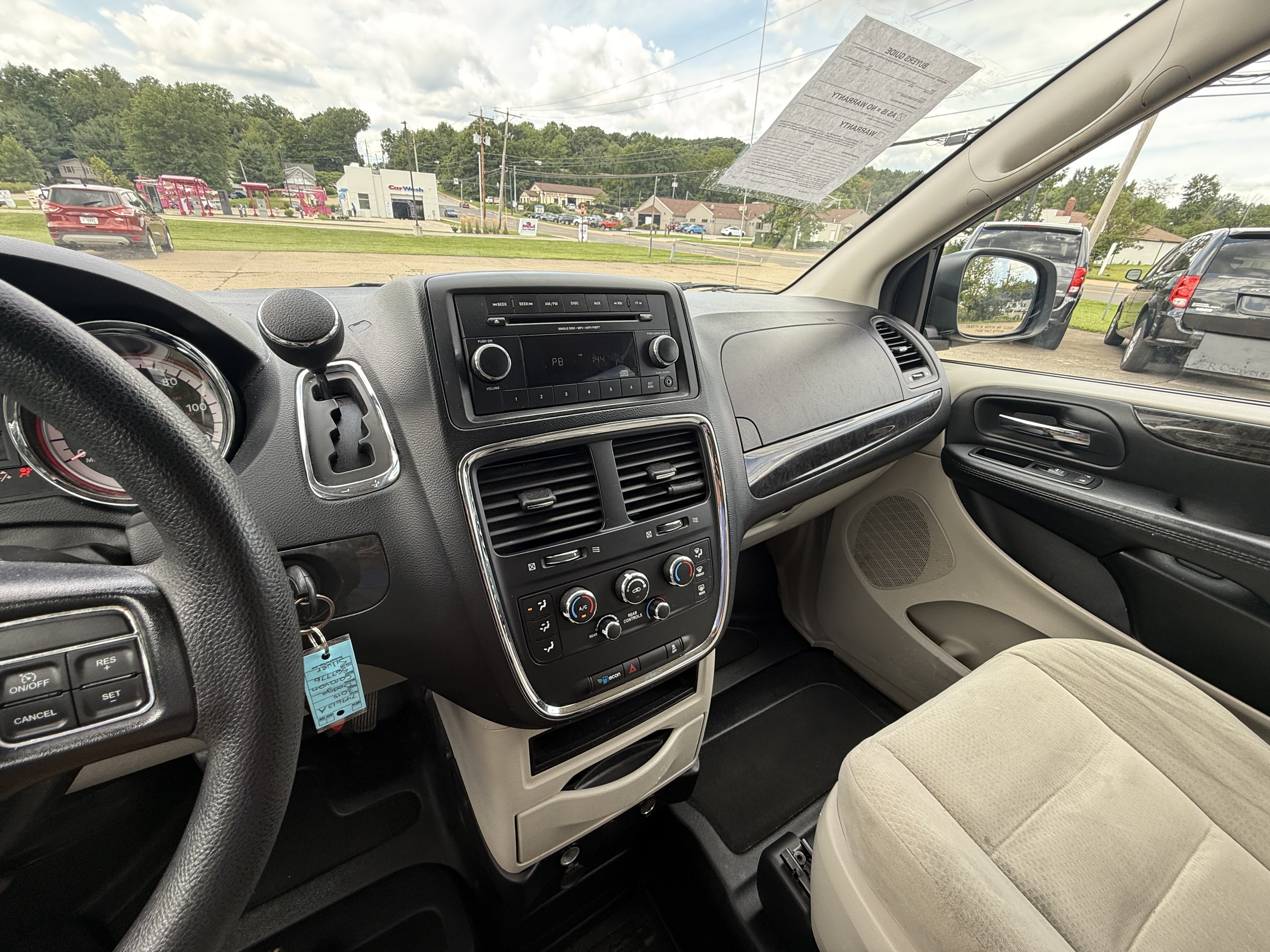 Used 2015 Dodge Grand Caravan SE w/ Quick Order Package 29E SE FWD image 17