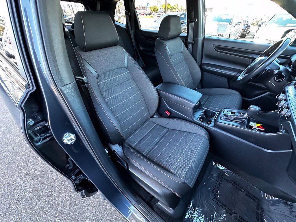 Used 2025 Honda CR-V Sport image 14