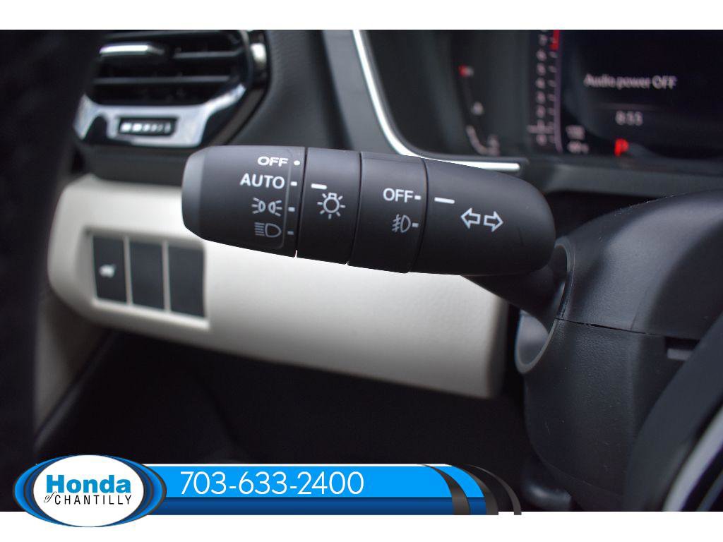 New 2026 Honda Pilot Touring image 10