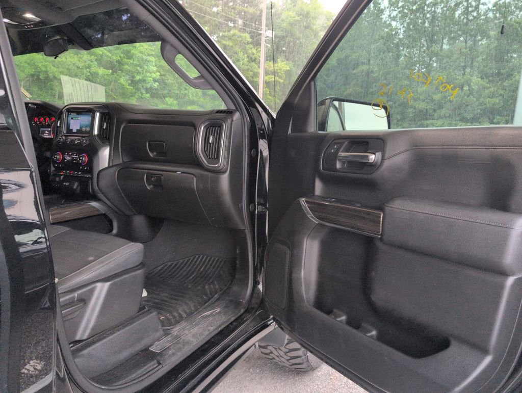 Used 2019 Chevrolet Silverado 1500 RST w/ True North Edition AWD/4WD image 10