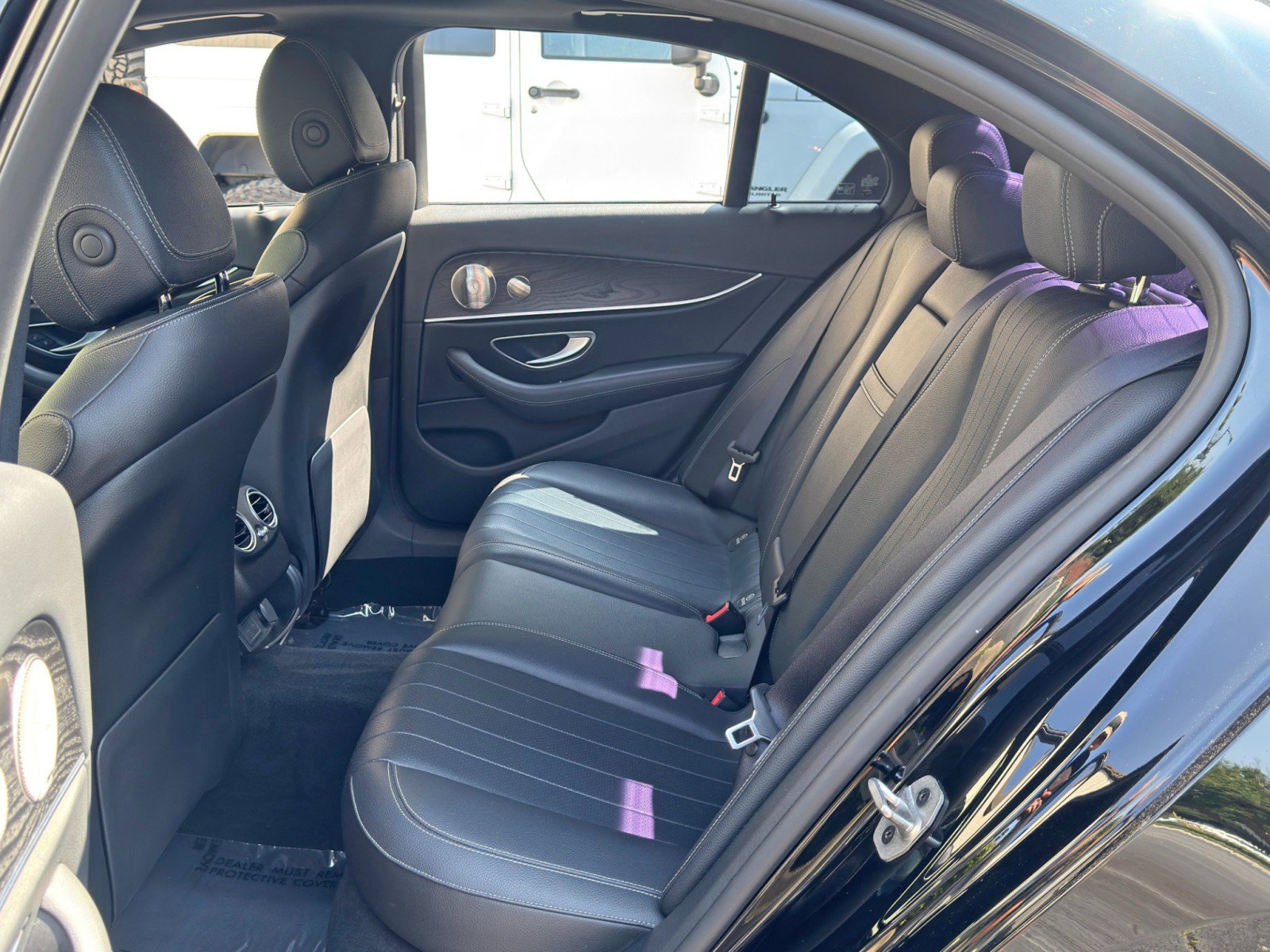 Used 2022 Mercedes-Benz E 350 Sedan w/ AMG Line Exterior image 44