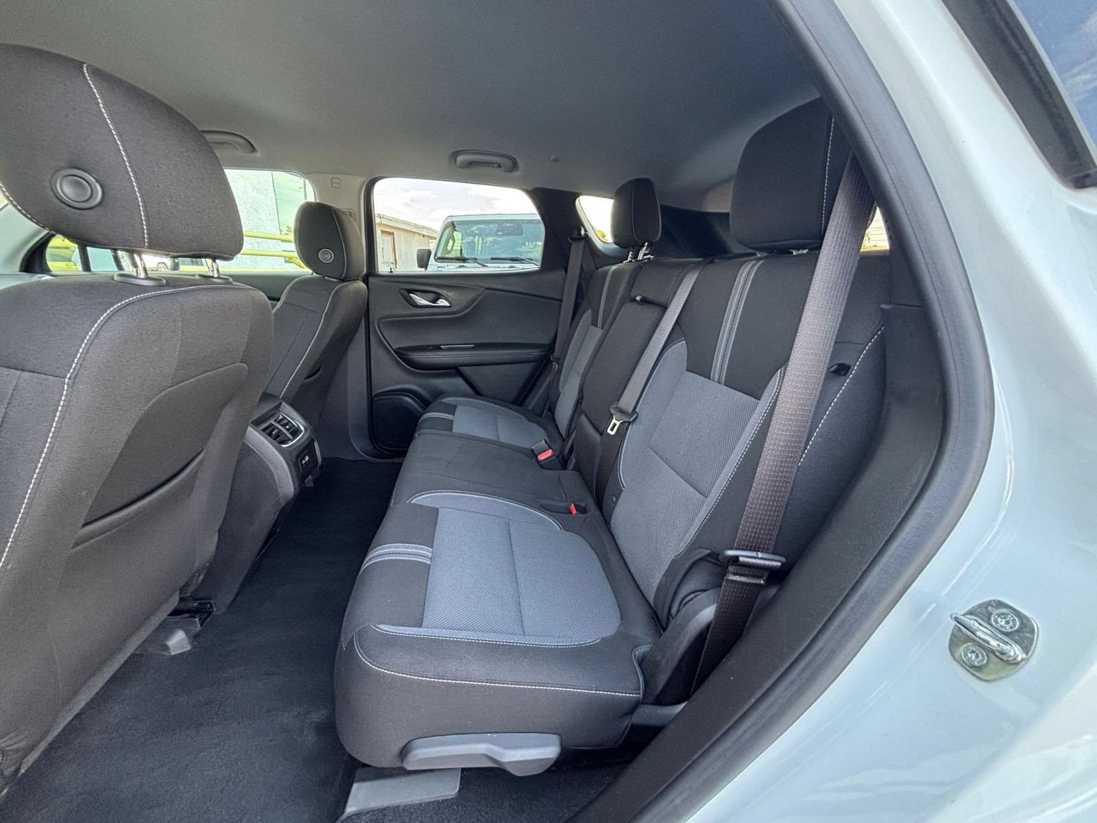 Used 2023 Chevrolet Blazer LT FWD image 27