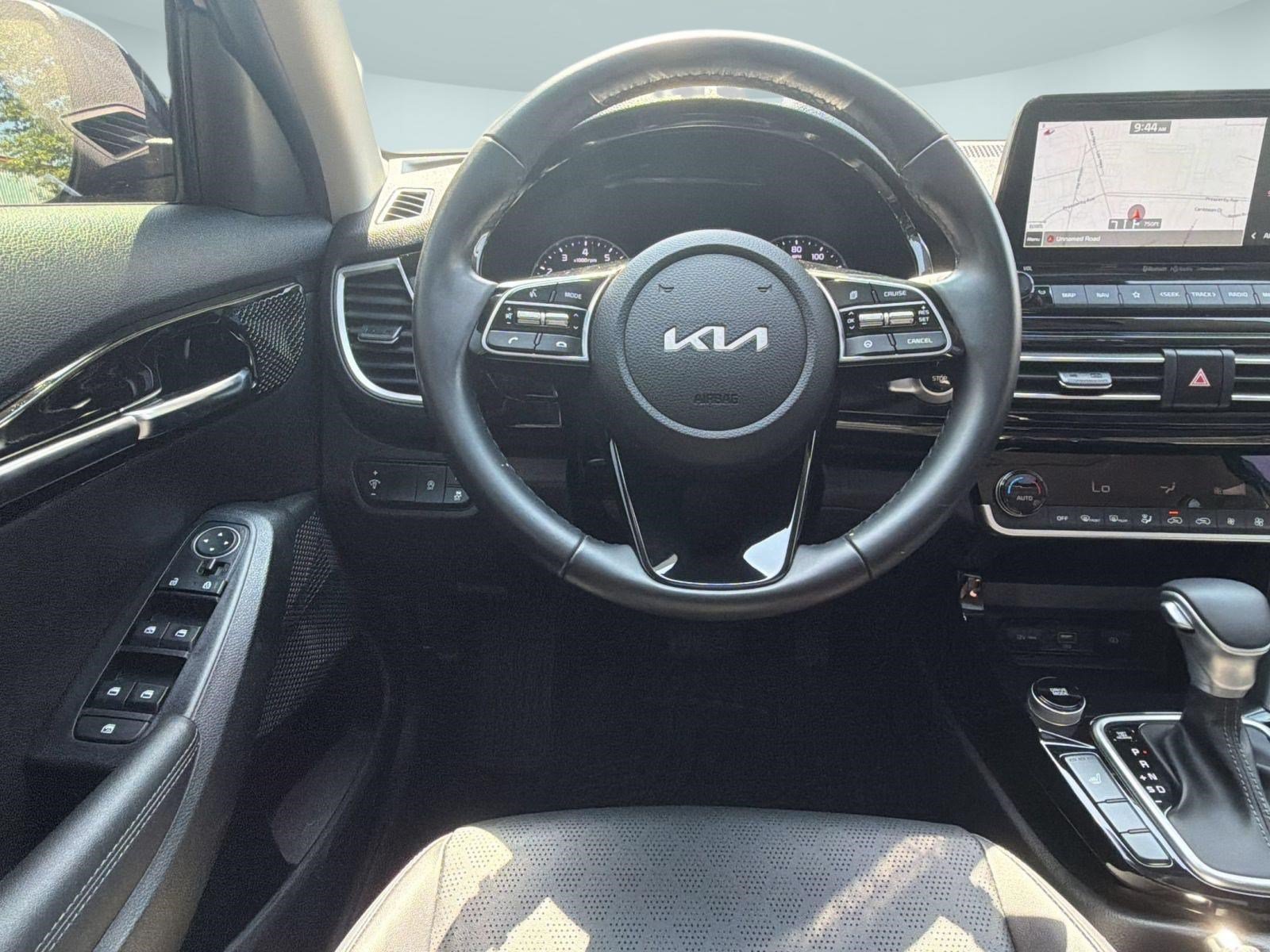 Used 2022 Kia Seltos EX AWD/4WD image 29