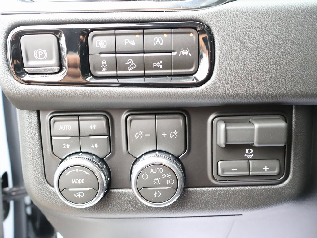 New 2026 GMC Yukon Denali image 13