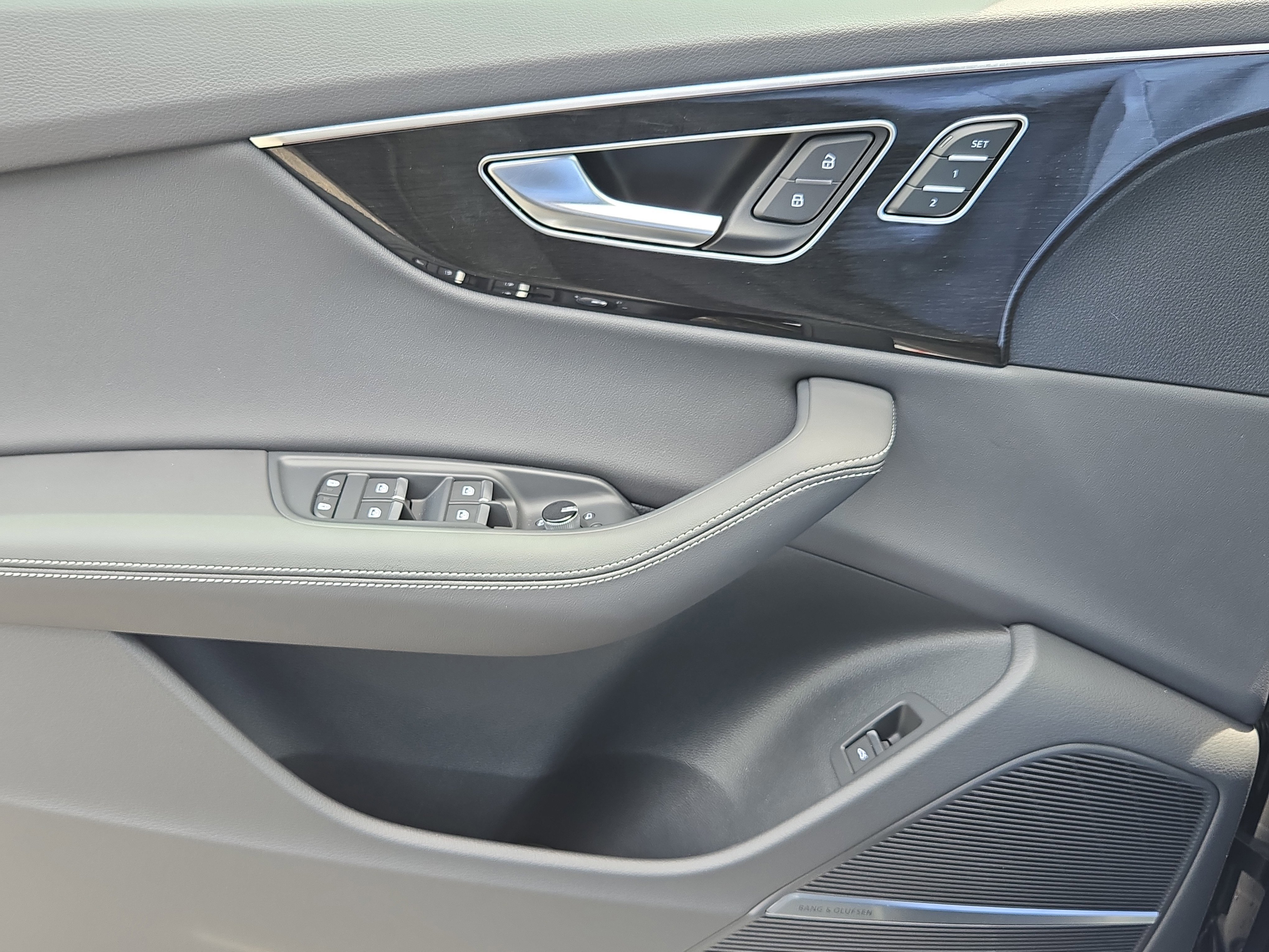 New 2025 Audi Q8 Premium Plus image 21