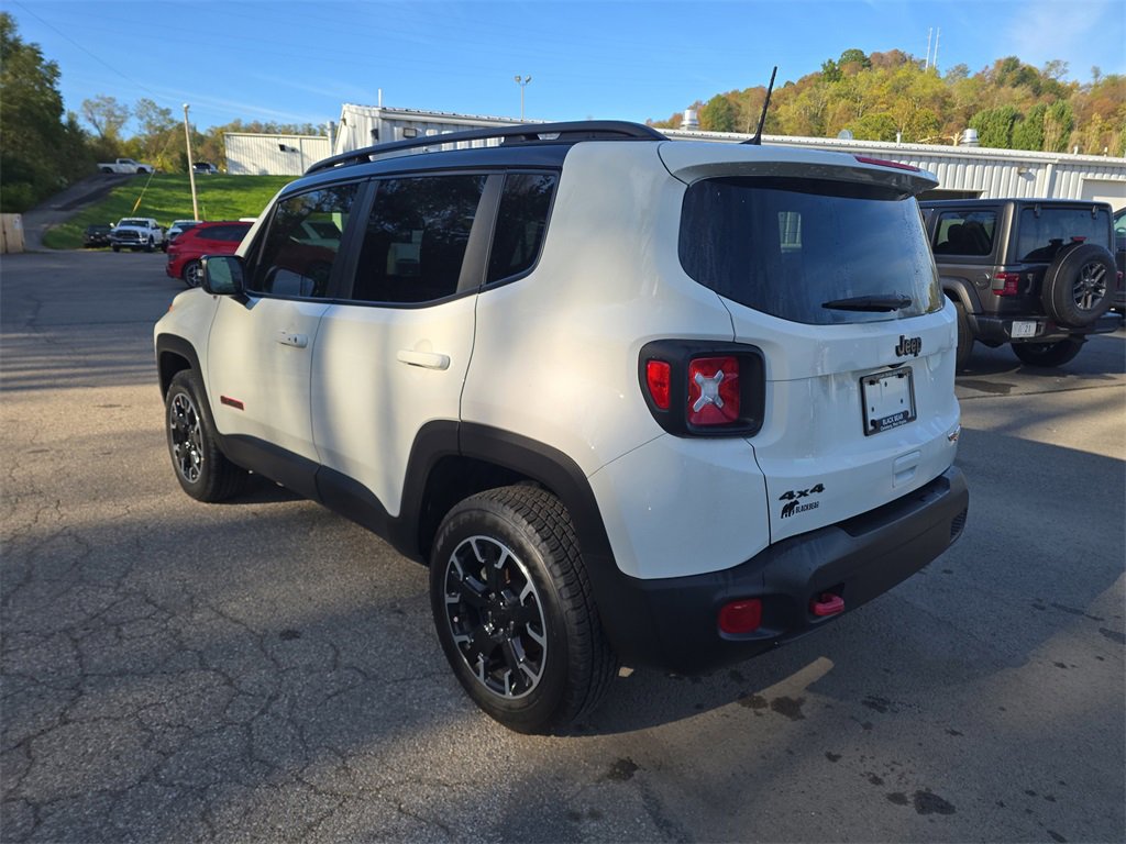 Used 2023 Jeep Renegade Trailhawk w/ Trailhawk Elite Group image 6