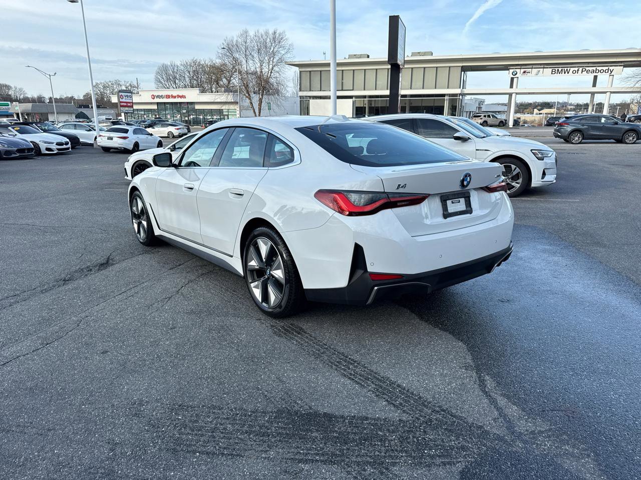 Used 2023 BMW i4 eDrive35 w/ Premium Package image 13