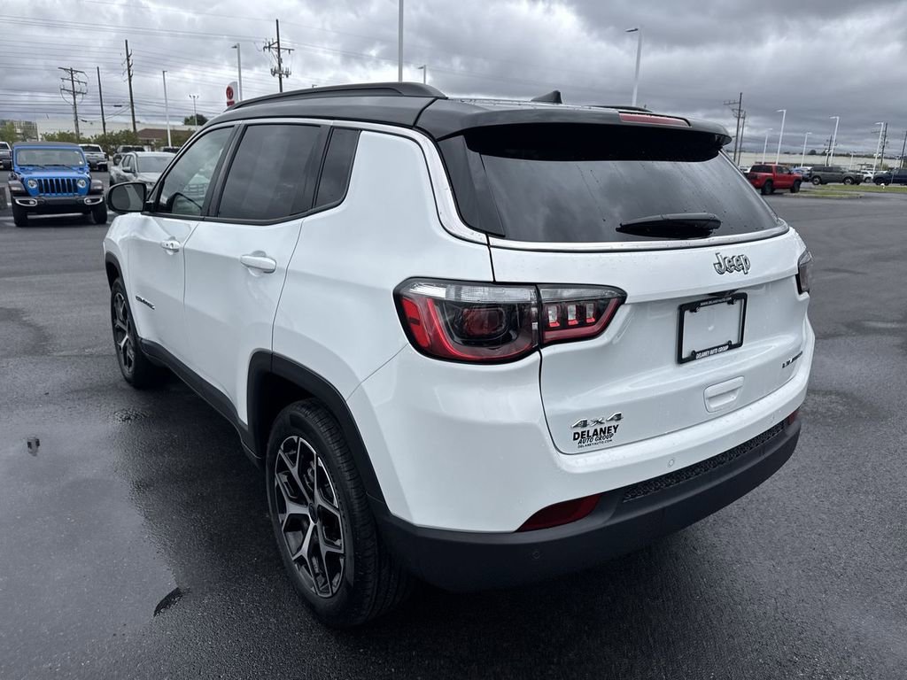 Used 2025 Jeep Compass Limited AWD/4WD image 6