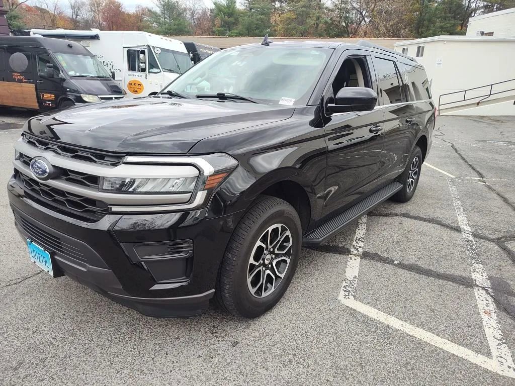 Used 2024 Ford Expedition Max XLT