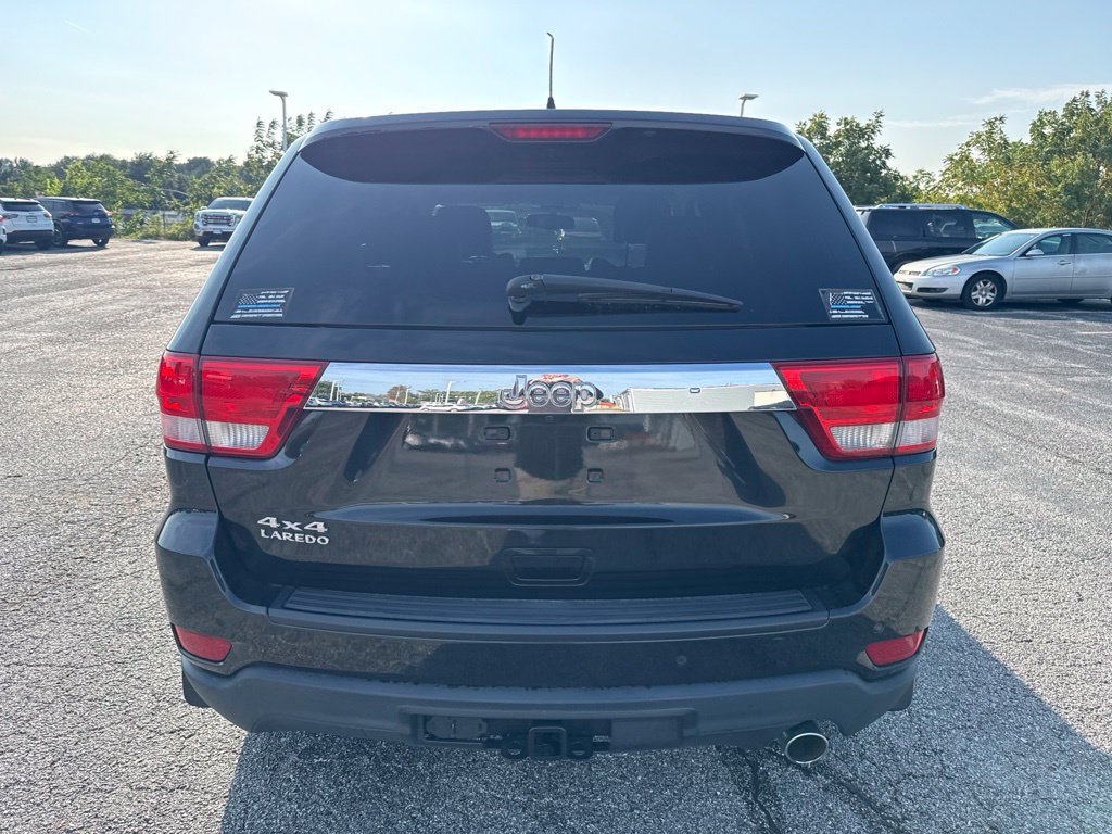 Used 2013 Jeep Grand Cherokee Laredo AWD/4WD image 6