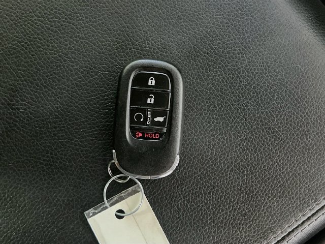 Used 2025 Honda Pilot EX-L image 33