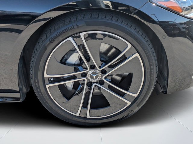 Used 2025 Mercedes-Benz CLE 300 4MATIC Coupe image 9