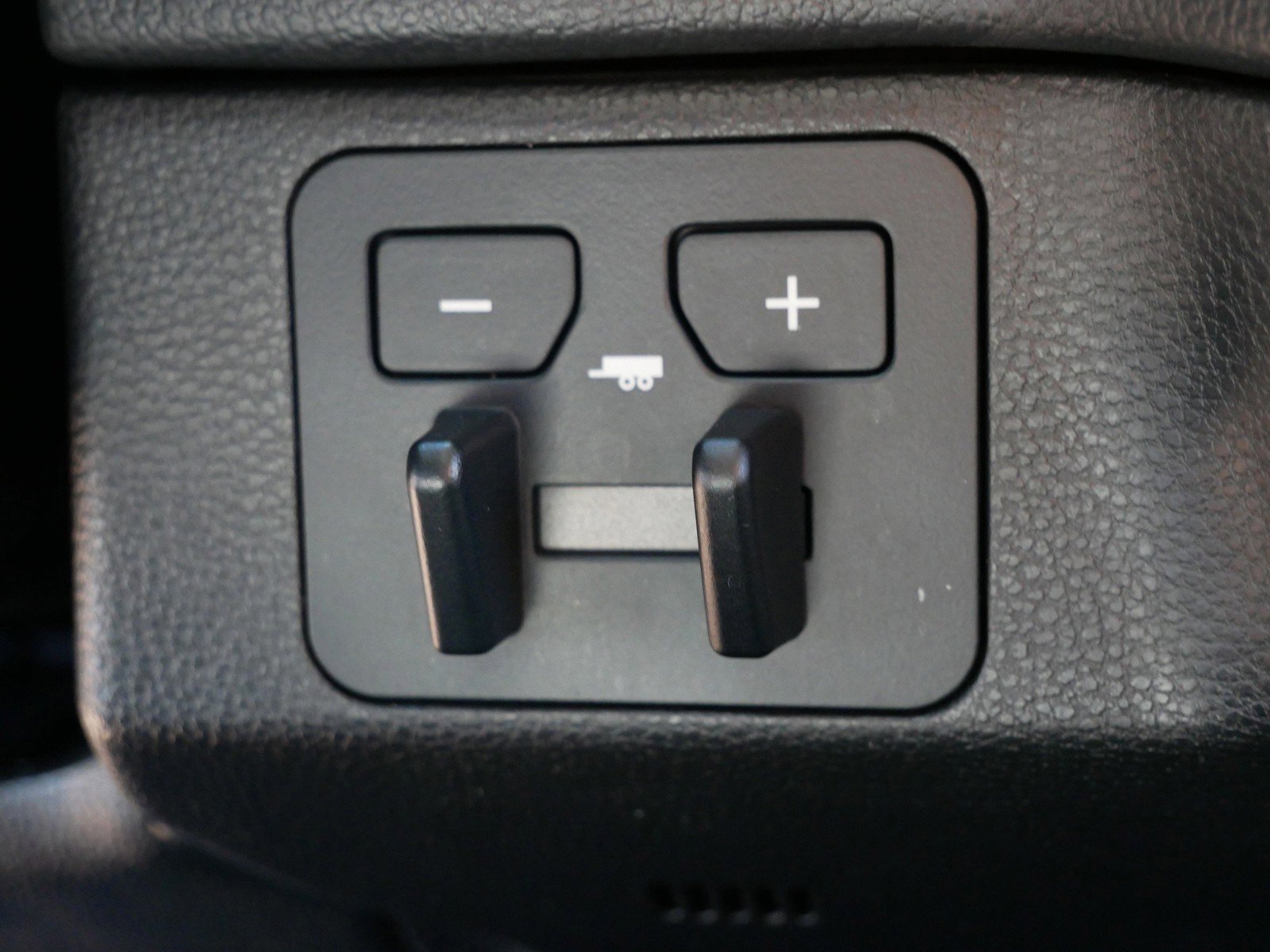 Used 2023 Toyota Tundra Limited AWD/4WD image 21