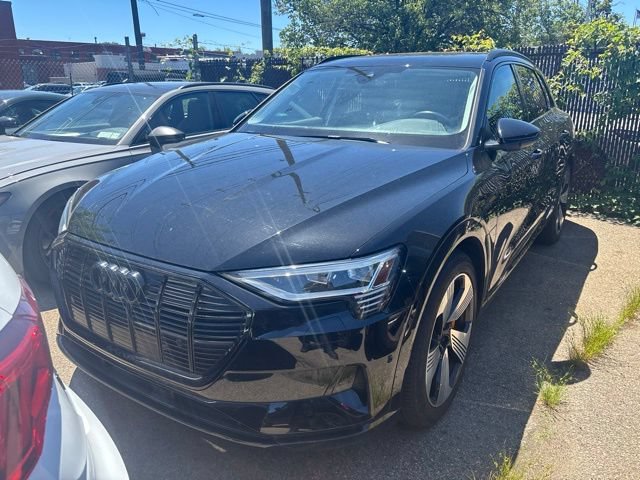 Certified 2023 Audi e-tron Premium Plus w/ Premium Plus Package AWD/4WD image 1