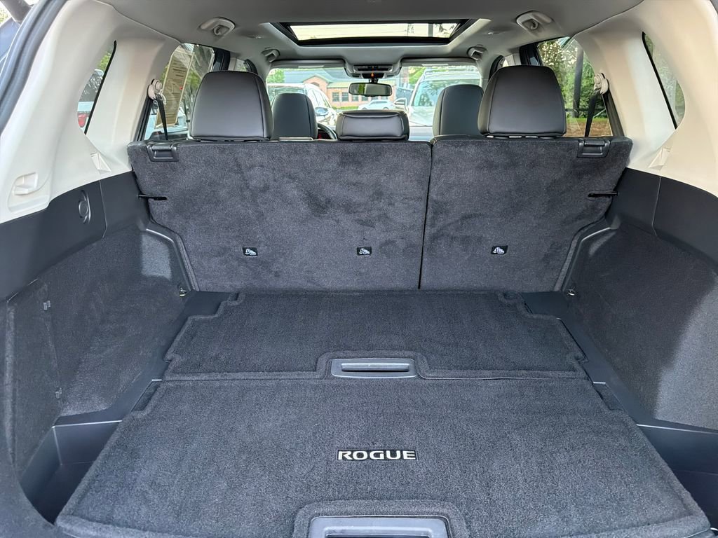 Used 2023 Nissan Rogue SL w/ SL Premium Package FWD image 31