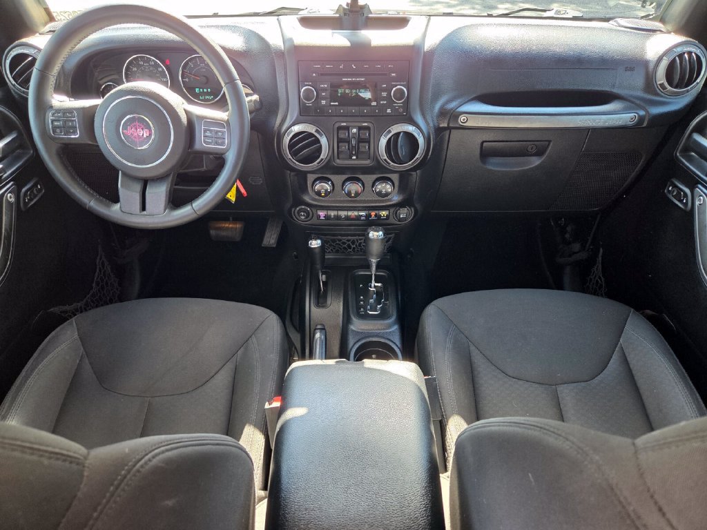 Used 2015 Jeep Wrangler Unlimited Sport w/ Quick Order Package 24S AWD/4WD image 16