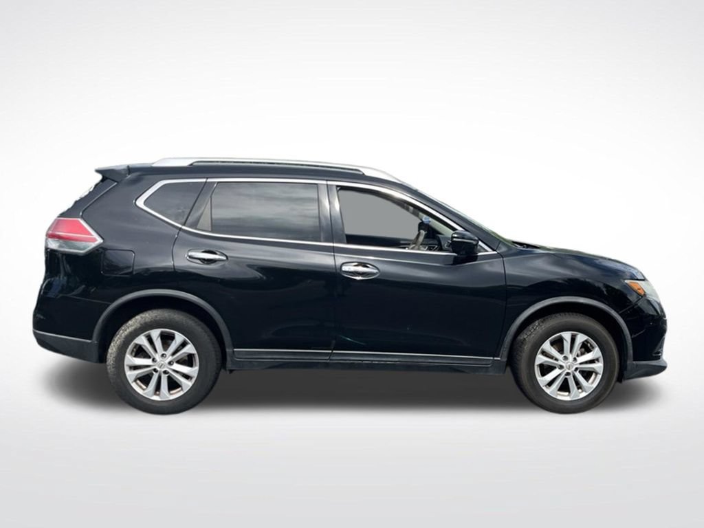 Used 2015 Nissan Rogue SV w/ SV Premium Package FWD image 10