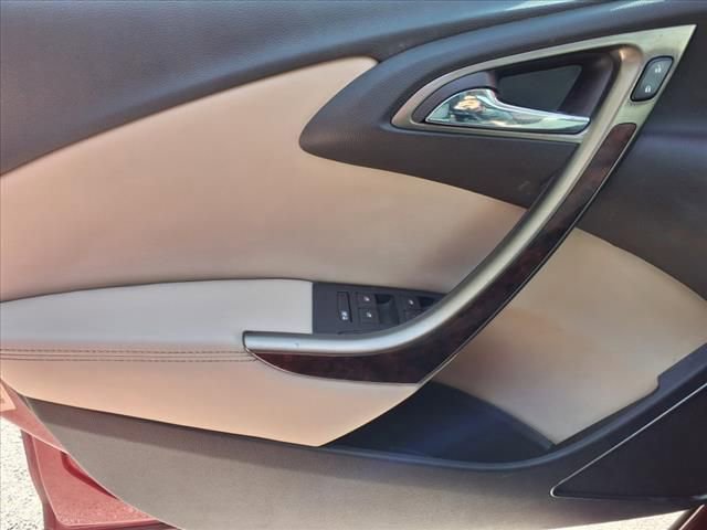Used 2014 Buick Verano Leather image 9