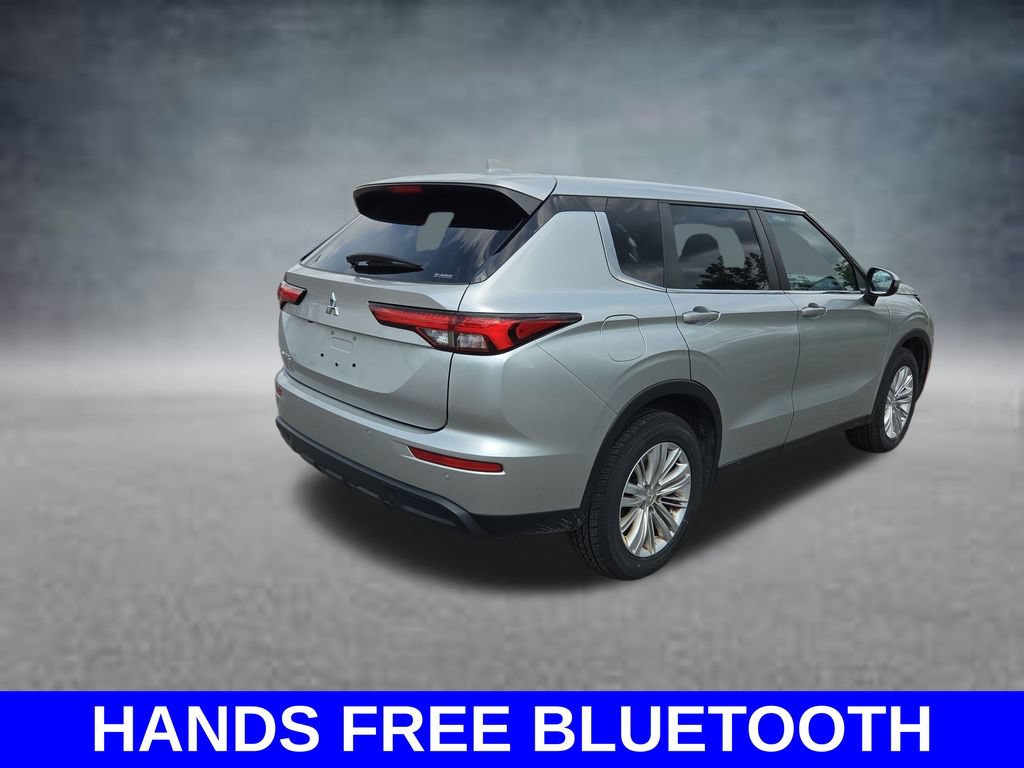 Used 2022 Mitsubishi Outlander ES AWD/4WD image 5