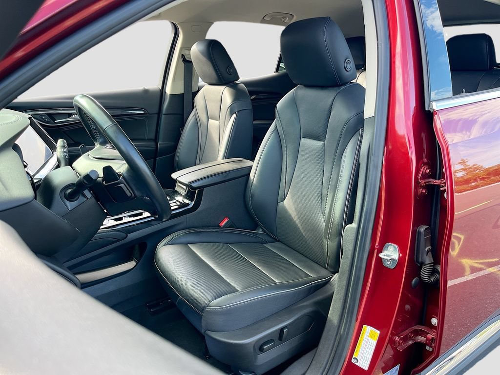 Used 2023 Buick Envision Essence FWD image 21
