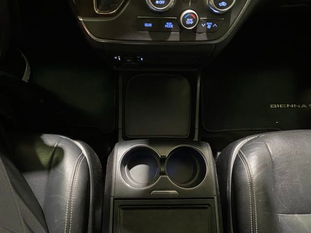 Certified 2019 Toyota Sienna SE Premium image 24