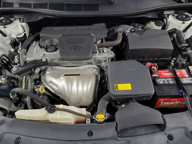 Used 2014 Toyota Camry XLE w/ Leather Package FWD image 10