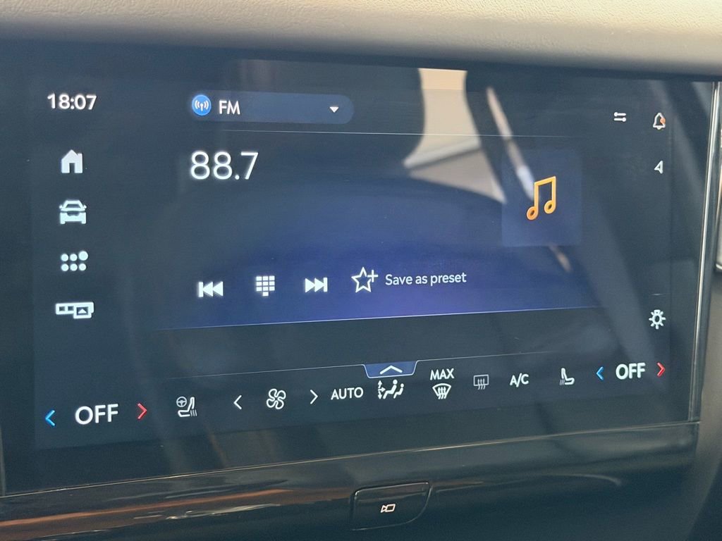 New 2025 Lincoln Navigator Black Label AWD/4WD image 14