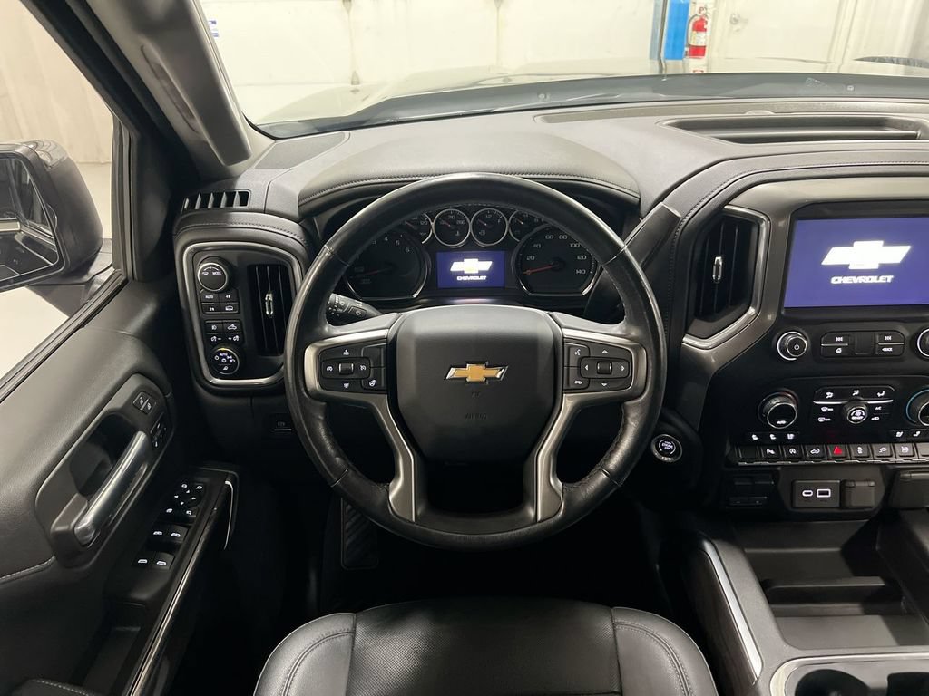 Used 2021 Chevrolet Silverado 1500 LTZ AWD/4WD image 11