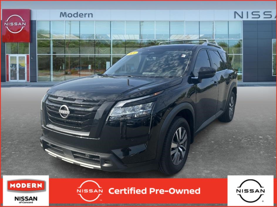 Certified 2024 Nissan Pathfinder SL w/ Black Appearance Package