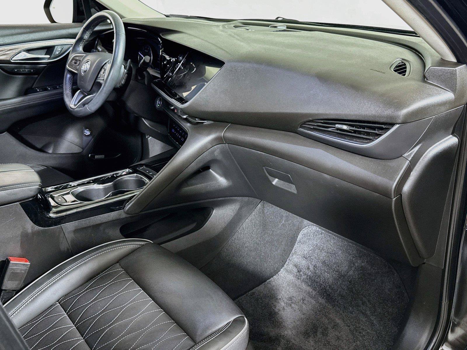 Certified 2022 Buick Envision Avenir w/ Technology Package II FWD image 29