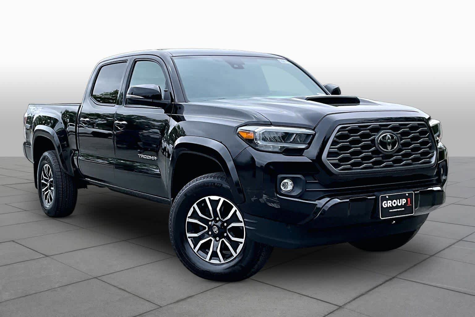 Used 2023 Toyota Tacoma TRD Sport AWD/4WD image 3