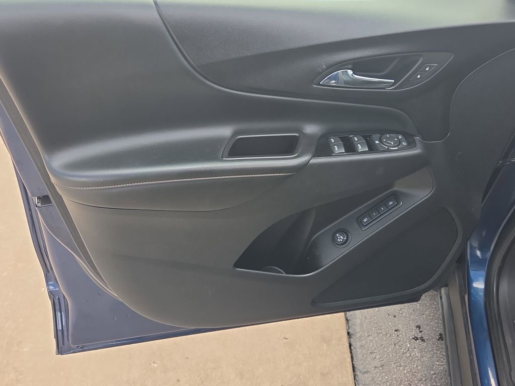 Certified 2023 Chevrolet Equinox Premier w/ LPO, Floor Liner Package image 27