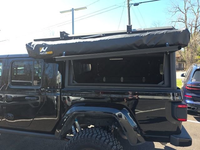 Used 2022 Jeep Gladiator Overland image 8