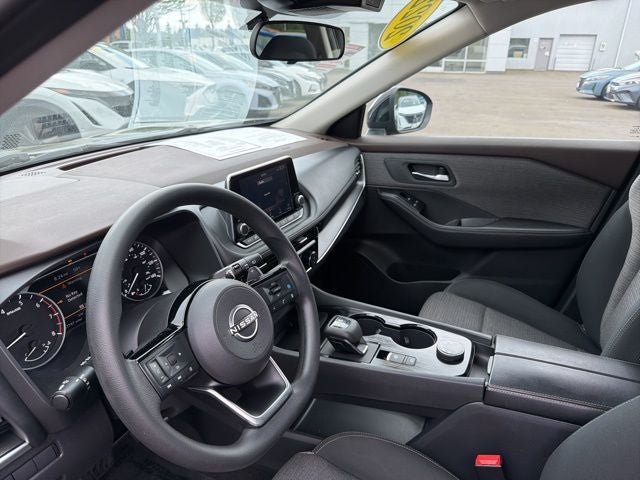 Used 2022 Nissan Rogue SV AWD/4WD image 11