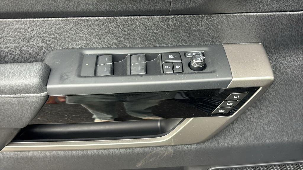 New 2026 Toyota Tundra Limited AWD/4WD image 15