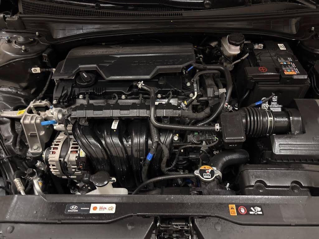 New 2026 Hyundai Elantra Sport FWD image 16