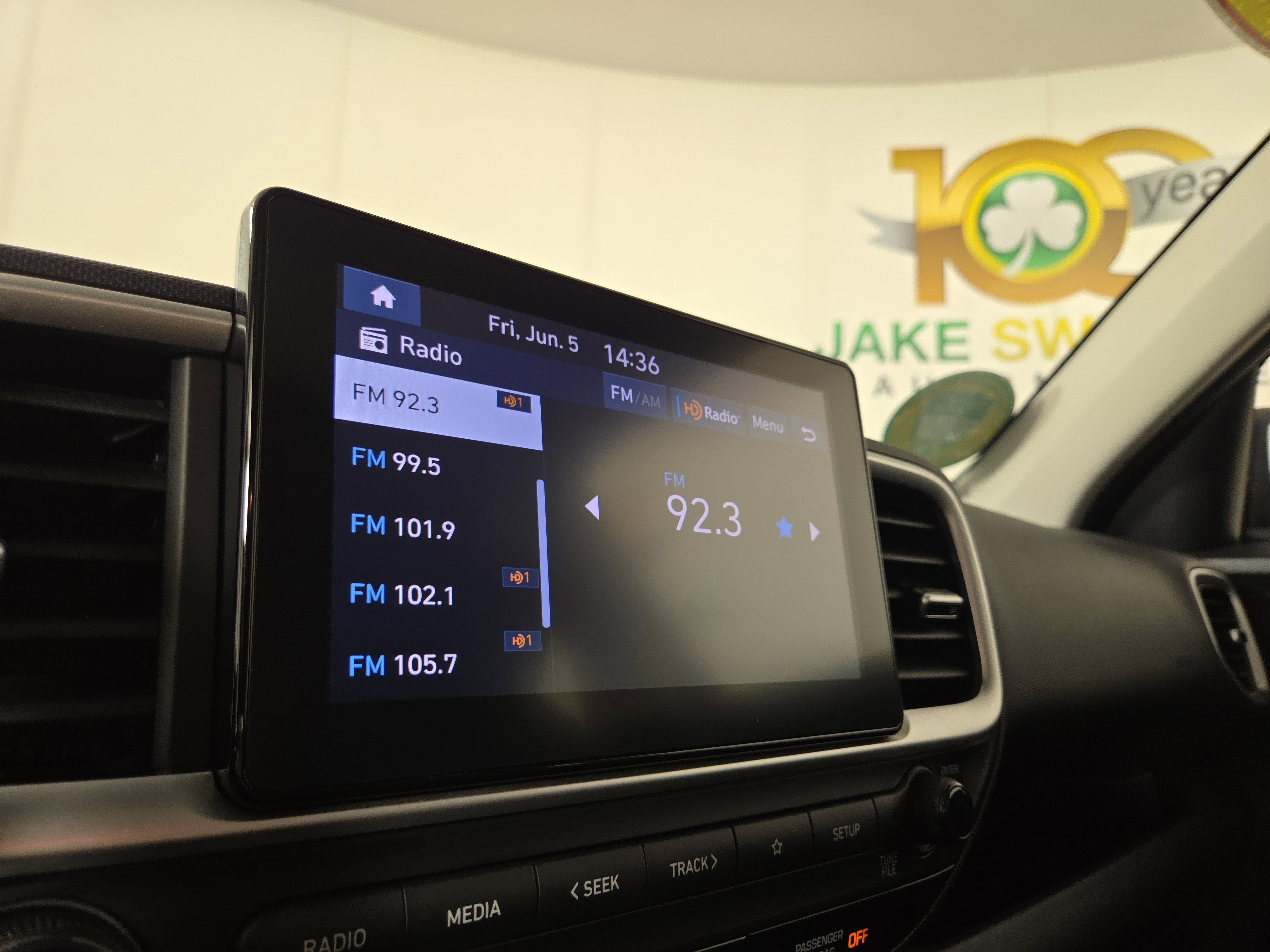 Used 2024 Hyundai Venue SEL FWD image 19