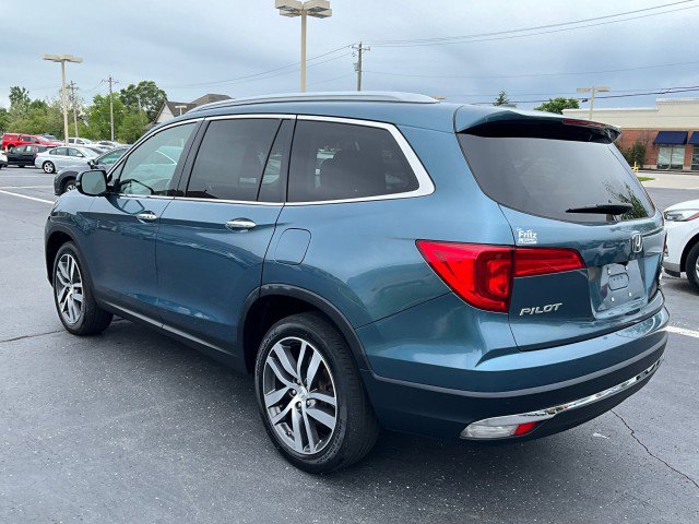 Used 2017 Honda Pilot Touring image 5