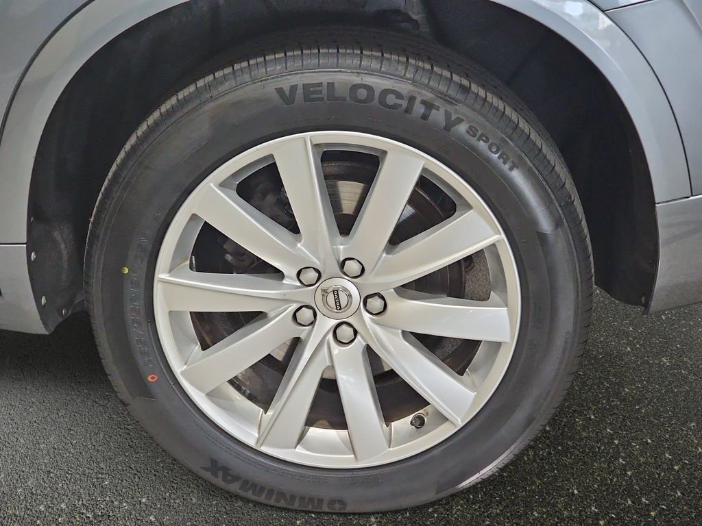 Used 2016 Volvo XC90 T6 Momentum AWD/4WD image 36