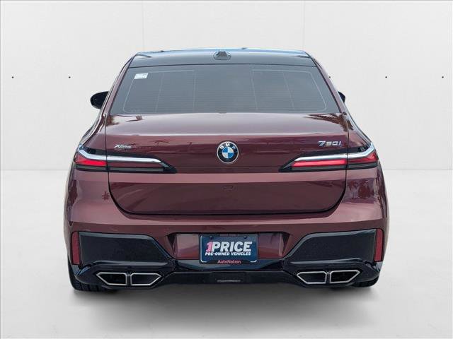 Used 2023 BMW 760i xDrive image 7